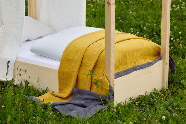 Bedspread Muslin gold dots on yellow Muslin gold dots on grey