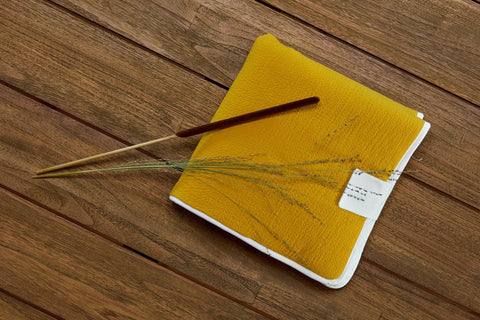 Farbe oder Motiv: Gelb Mustard