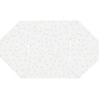 Die KraftKids Babydecke für Babyschale Sommer aus Musselin mit gelben Zitronenmotiven ist sechseckig, weiß und auf einem weißen Hintergrund ausgebreitet.
