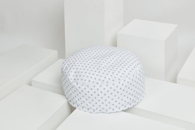Pouf white dots on grey